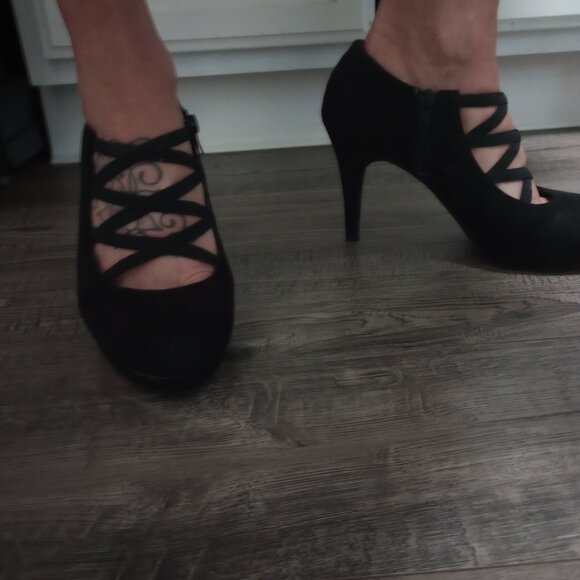 High heals - Picture 4 of 4